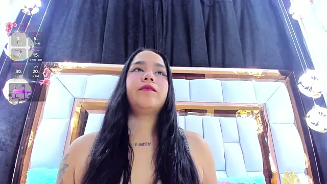 Snapshot of RileySweett chatting on June 10, 12:06 pm RileySweett online show from June 10, 12:06 pm