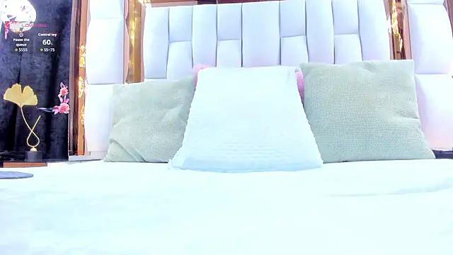 RileySweett online show from January 8, 11:49 am