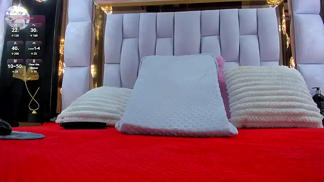 Snapshot of RileySweett chatting on November 21, 11:42 am RileySweett online show from November 21, 11:42 am