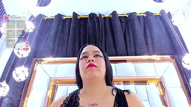 RileySweett online show from March 27, 11:44 am