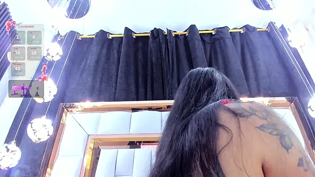 RileySweett online show from March 30, 11:55 am