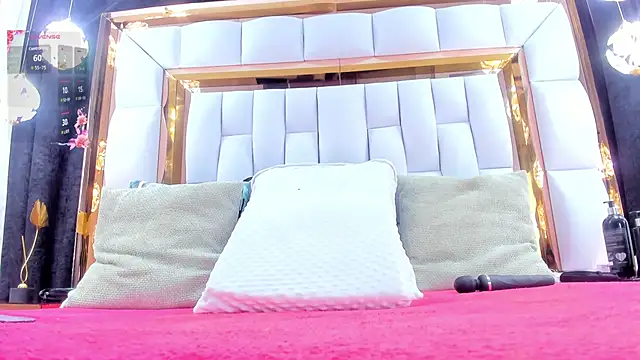 RileySweett online show from January 17, 11:47 am