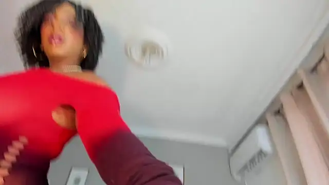 honeycknockerss online show from April 14, 9:20 pm