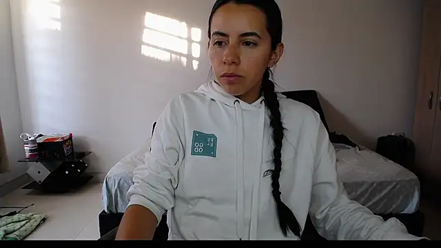 Snapshot of Mariam_Gomezxxx chatting on October 7, 10:00 pm Mariam Gomezxxx online show from October 7, 10:00 pm