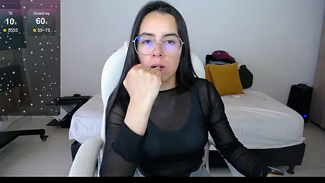 Snapshot of Mariam_Gomezxxx chatting on March 20, 9:13 pm Mariam Gomezxxx online show from March 20, 9:13 pm