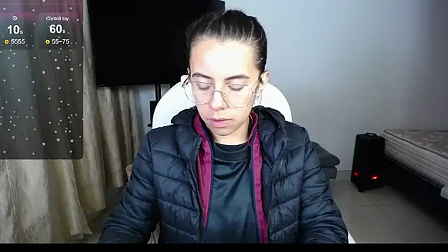 Snapshot of Mariam_Gomezxxx chatting on February 11, 11:33 pm Mariam Gomezxxx online show from February 11, 11:33 pm