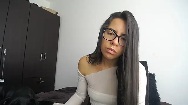 Snapshot of Mariam_Gomezxxx chatting on April 26, 2:14 pm Mariam Gomezxxx online show from April 26, 2:14 pm