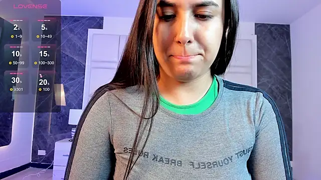 paulina sweett  online show from June 2, 11:21 am