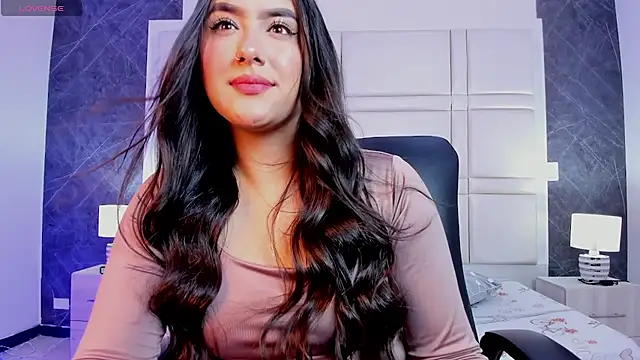 paulina sweett  online show from March 19, 12:27 pm