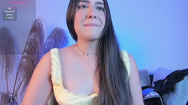 paulina sweett  online show from December 17, 1:27 pm