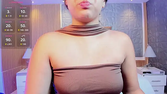 paulina sweett  online show from March 31, 12:29 pm