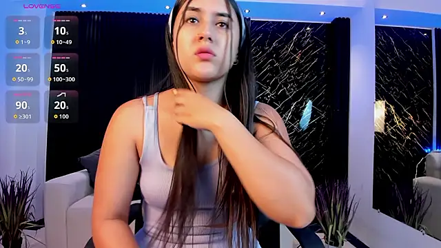 paulina sweett  online show from February 19, 1:19 pm