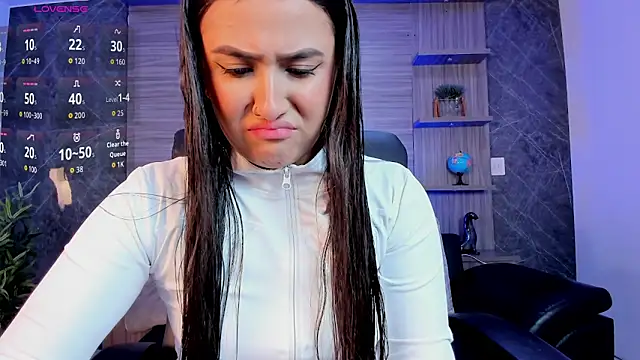 paulina sweett  online show from February 13, 12:49 pm