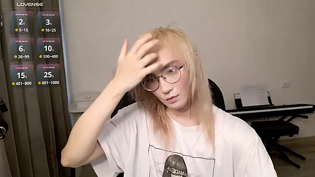 Snapshot of CuteYukiKun chatting on February 17, 9:39 am CuteYukiKun online show from February 17, 9:39 am