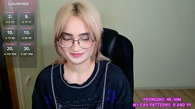 CuteYukiKun online show from October 6, 4:30 pm