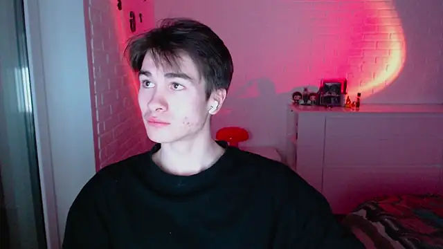 MarkusDean online show from December 17, 10:26 pm