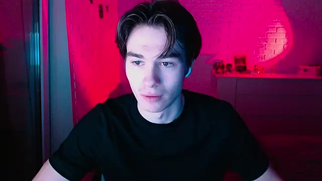 MarkusDean online show from March 18, 5:25 pm