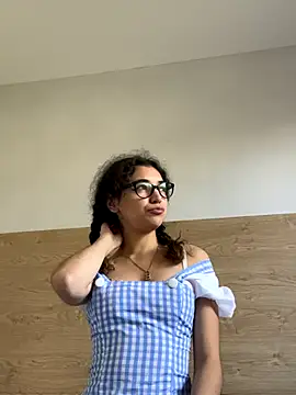 uniquerossie online show from October 30, 10:13 am