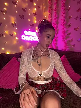 Snapshot of Chachou000 chatting on March 20, 4:53 pm Chachou000 online show from March 20, 4:53 pm