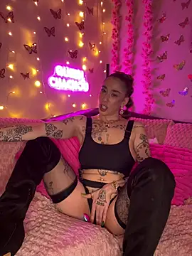 Snapshot of Chachou000 chatting on March 17, 11:02 pm Chachou000 online show from March 17, 11:02 pm