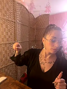 Snapshot of Chachou000 chatting on October 7, 2:07 pm Chachou000 online show from October 7, 2:07 pm