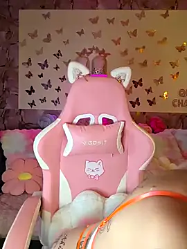 Chachou000 online show from April 12, 1:03 pm