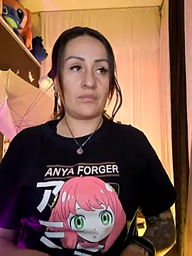 Snapshot of LuisaFernanda170823 chatting on November 11, 10:15 pm LuisaFernanda170823 online show from November 11, 10:15 pm