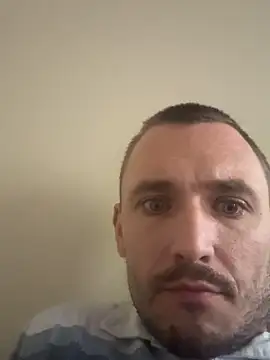 Snapshot of Tbone3390 chatting on April 19, 4:52 pm Tbone3390 online show from April 19, 4:52 pm