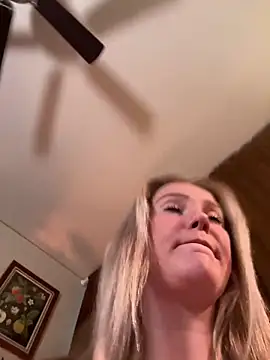 Snapshot of lexi_luv chatting on March 4, 11:22 pm lexi luv online show from March 4, 11:22 pm