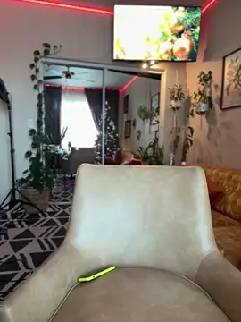 Snapshot of lexi_luv chatting on December 15, 4:26 pm lexi luv online show from December 15, 4:26 pm