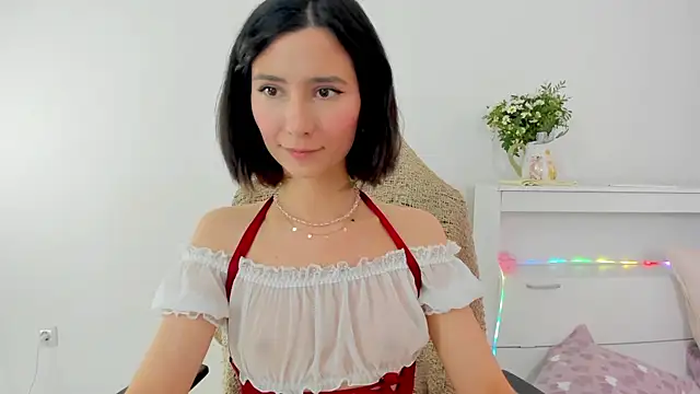 crystalnut online show from February 15, 5:08 am