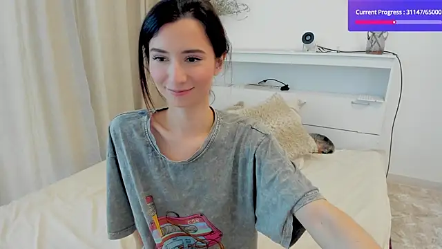 crystalnut online show from October 2, 2:37 am