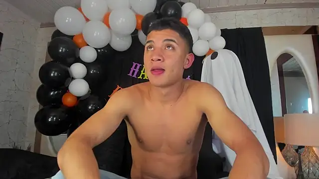 ALAN SANTHOS online show from October 30, 6:12 am