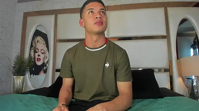 ALAN SANTHOS online show from November 6, 5:11 am