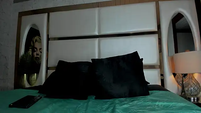 ALAN SANTHOS online show from October 22, 5:18 am