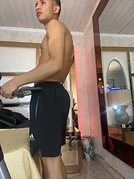 ALAN SANTHOS online show from April 7, 5:31 am