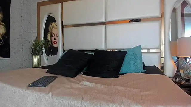 ALAN SANTHOS online show from December 2, 4:25 am