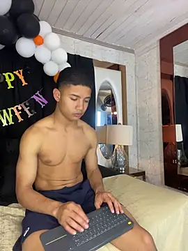 ALAN SANTHOS online show from November 2, 5:45 am