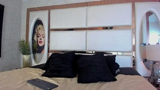 ALAN SANTHOS online show from March 21, 4:46 am