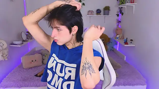 Baby Xian online show from November 21, 7:51 am