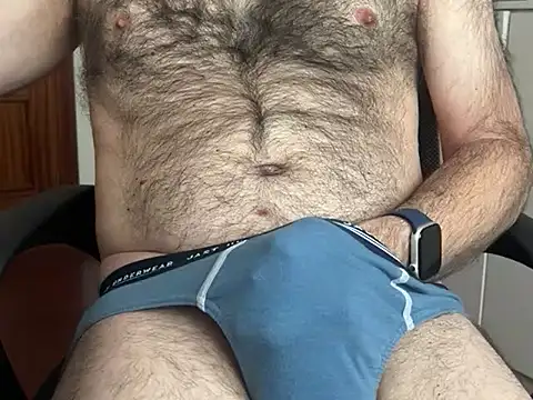 Snapshot of spanishairy chatting on November 23, 11:42 am spanishairy online show from November 23, 11:42 am