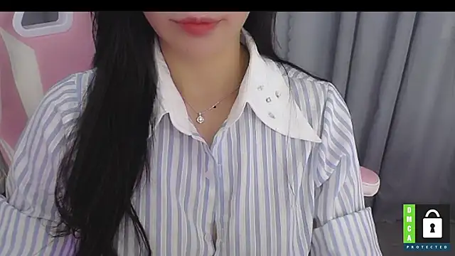 Snapshot of San___San chatting on October 11, 2:29 pm San San online show from October 11, 2:29 pm