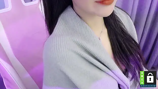 Snapshot of San___San chatting on February 24, 7:09 pm San San online show from February 24, 7:09 pm