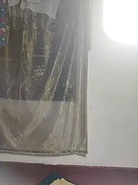 Snapshot of Nishii_Girl chatting on October 14, 10:31 pm Nishii Girl online show from October 14, 10:31 pm
