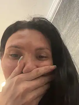 KimberllySaeez online show from October 9, 1:55 pm