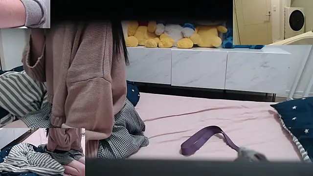 Snapshot of Kakushi_dori chatting on February 3, 8:35 am Kakushi dori online show from February 3, 8:35 am