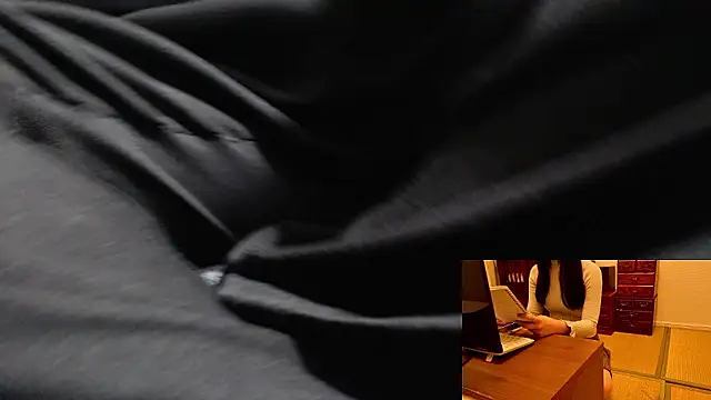 Snapshot of Kakushi_dori chatting on November 12, 7:34 am Kakushi dori online show from November 12, 7:34 am