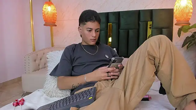 Levy Steve online show from November 15, 4:27 am