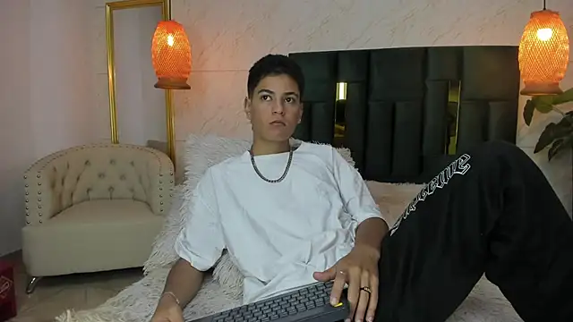 Levy Steve online show from November 13, 3:32 am