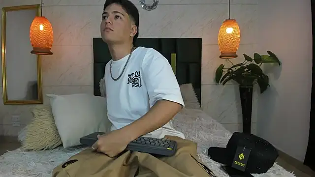 Levy Steve online show from November 5, 3:42 am